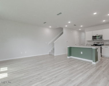 14438 Macadamia Lane - Photo Thumbnail 16