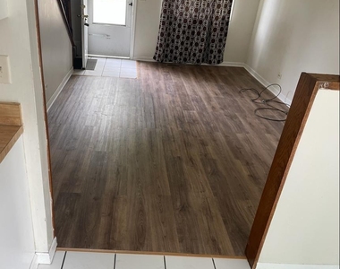 3427 Fox Hill Road - Photo Thumbnail 2