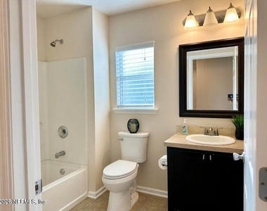 4930 Tiger Lily Lane - Photo Thumbnail 15