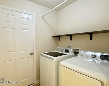 4930 Tiger Lily Lane - Photo Thumbnail 18