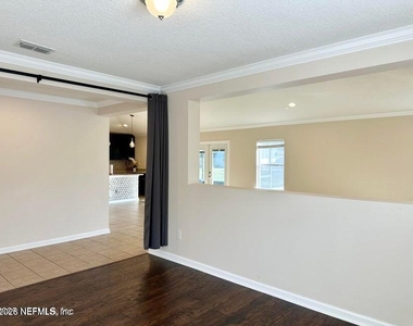 4930 Tiger Lily Lane - Photo Thumbnail 3
