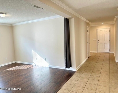 4930 Tiger Lily Lane - Photo Thumbnail 2
