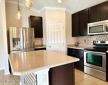4930 Tiger Lily Lane - Photo Thumbnail 9