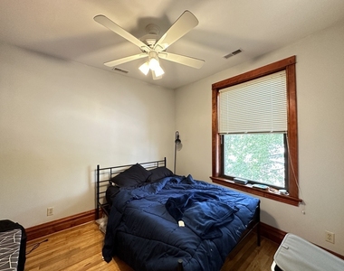 2821 W Shakespeare Avenue - Photo Thumbnail 16