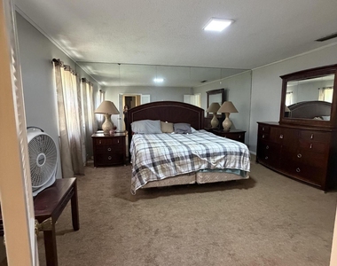 396 Regency Wood Drive - Photo Thumbnail 18