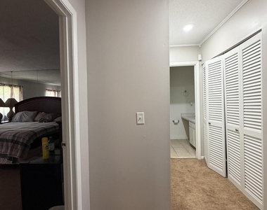396 Regency Wood Drive - Photo Thumbnail 26