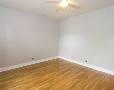 4450 N Sheridan Road - Photo Thumbnail 8