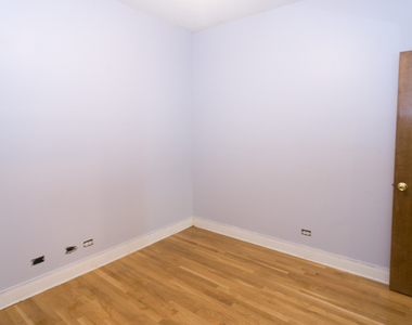 4450 N Sheridan Road - Photo Thumbnail 13