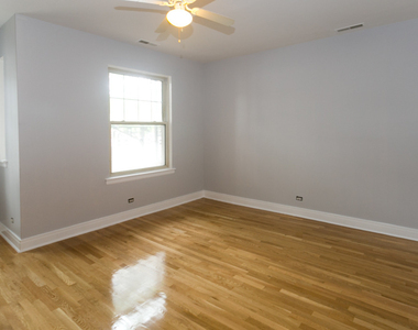 4450 N Sheridan Road - Photo Thumbnail 6
