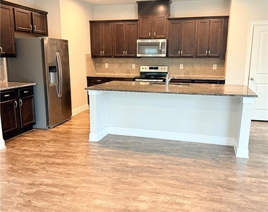 3485 Morgan Rd Road - Photo Thumbnail 4