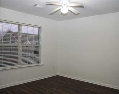 1322 Loowit Falls Way - Photo Thumbnail 25