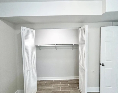 3939 W Iowa Street - Photo Thumbnail 4