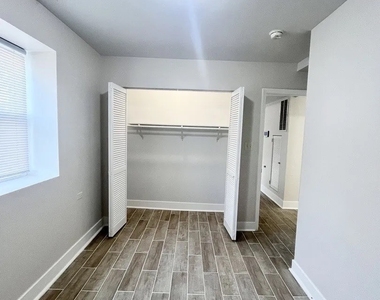 3939 W Iowa Street - Photo Thumbnail 6