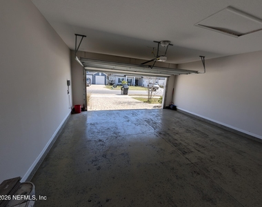 100 Golden Fern Dr Drive - Photo Thumbnail 28