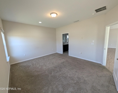100 Golden Fern Dr Drive - Photo Thumbnail 19