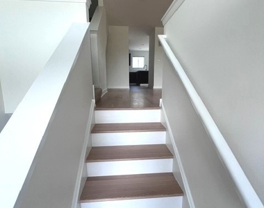 1716 Windward Drive - Photo Thumbnail 12