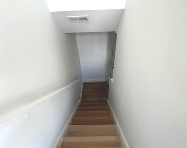 1716 Windward Drive - Photo Thumbnail 8