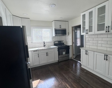 33 E Walnut Avenue - Photo Thumbnail 2