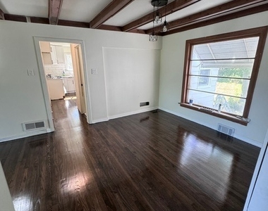 33 E Walnut Avenue - Photo Thumbnail 5