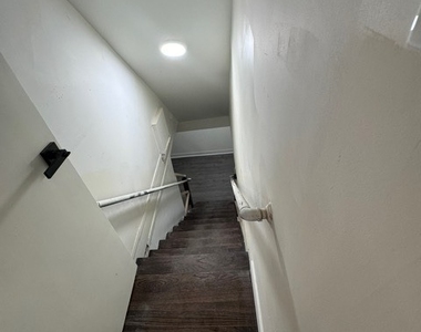 33 E Walnut Avenue - Photo Thumbnail 11