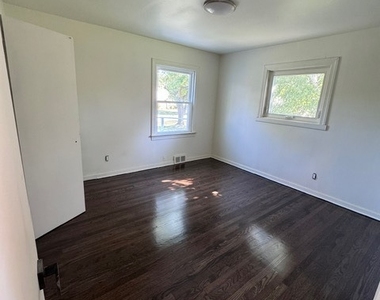 33 E Walnut Avenue - Photo Thumbnail 6