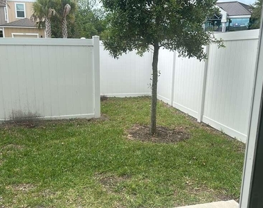 9312 Kiskadee Court - Photo Thumbnail 24