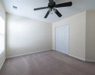 4330 Granby Circle - Photo Thumbnail 15
