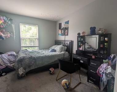 499 Brookside Drive - Photo Thumbnail 10