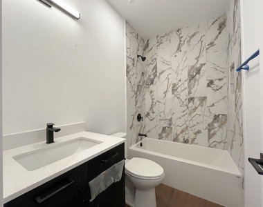 3710 N Kenmore Avenue - Photo Thumbnail 7