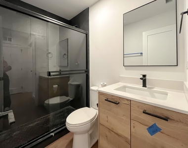 3710 N Kenmore Avenue - Photo Thumbnail 11
