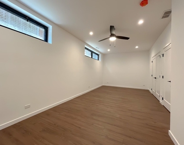 3710 N Kenmore Avenue - Photo Thumbnail 14