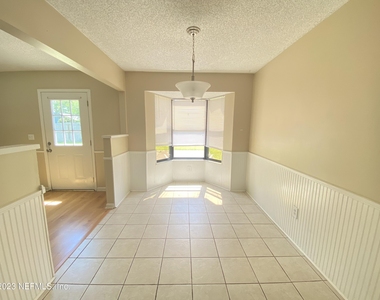 599 Richard Lee Street - Photo Thumbnail 5
