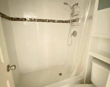 599 Richard Lee Street - Photo Thumbnail 12