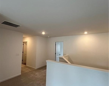 543 Madision Lakeview Drive - Photo Thumbnail 32