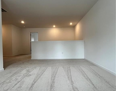 543 Madision Lakeview Drive - Photo Thumbnail 31