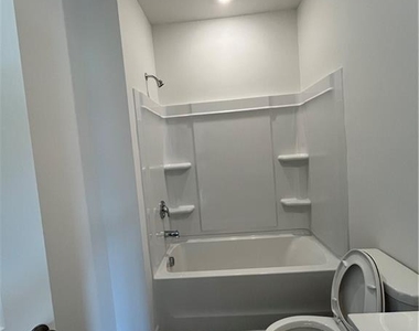 543 Madision Lakeview Drive - Photo Thumbnail 24