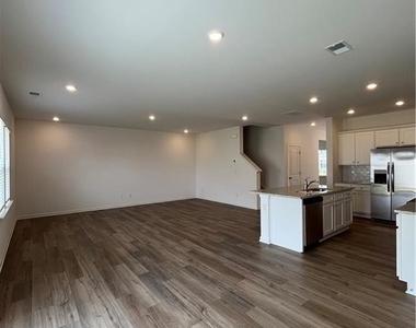 543 Madision Lakeview Drive - Photo Thumbnail 7