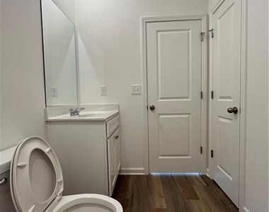 543 Madision Lakeview Drive - Photo Thumbnail 25
