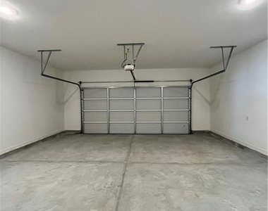 543 Madision Lakeview Drive - Photo Thumbnail 16