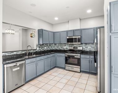 3472 Ravinia Circle - Photo Thumbnail 5