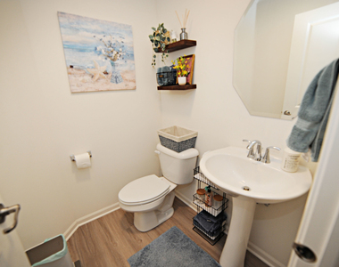 530 Cimmaron Circle - Photo Thumbnail 16