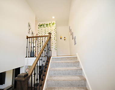 530 Cimmaron Circle - Photo Thumbnail 2