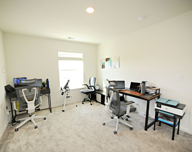 530 Cimmaron Circle - Photo Thumbnail 12