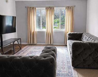 1706 W Jarvis Avenue - Photo Thumbnail 1
