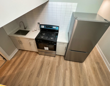 2702 S Homan Avenue - Photo Thumbnail 3