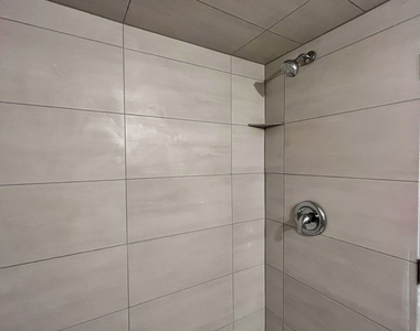 2702 S Homan Avenue - Photo Thumbnail 8