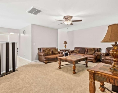 7155 Laurel Creek Drive - Photo Thumbnail 5