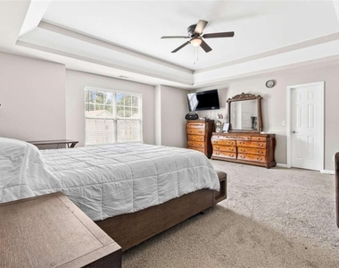 7155 Laurel Creek Drive - Photo Thumbnail 18