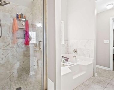 7155 Laurel Creek Drive - Photo Thumbnail 22