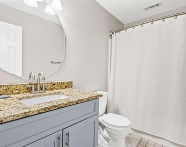 7155 Laurel Creek Drive - Photo Thumbnail 15